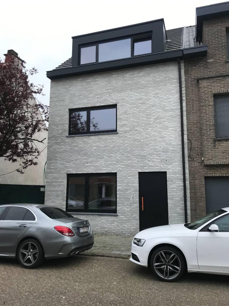 Appartement te huur in Merksem met 2 slaapkamers