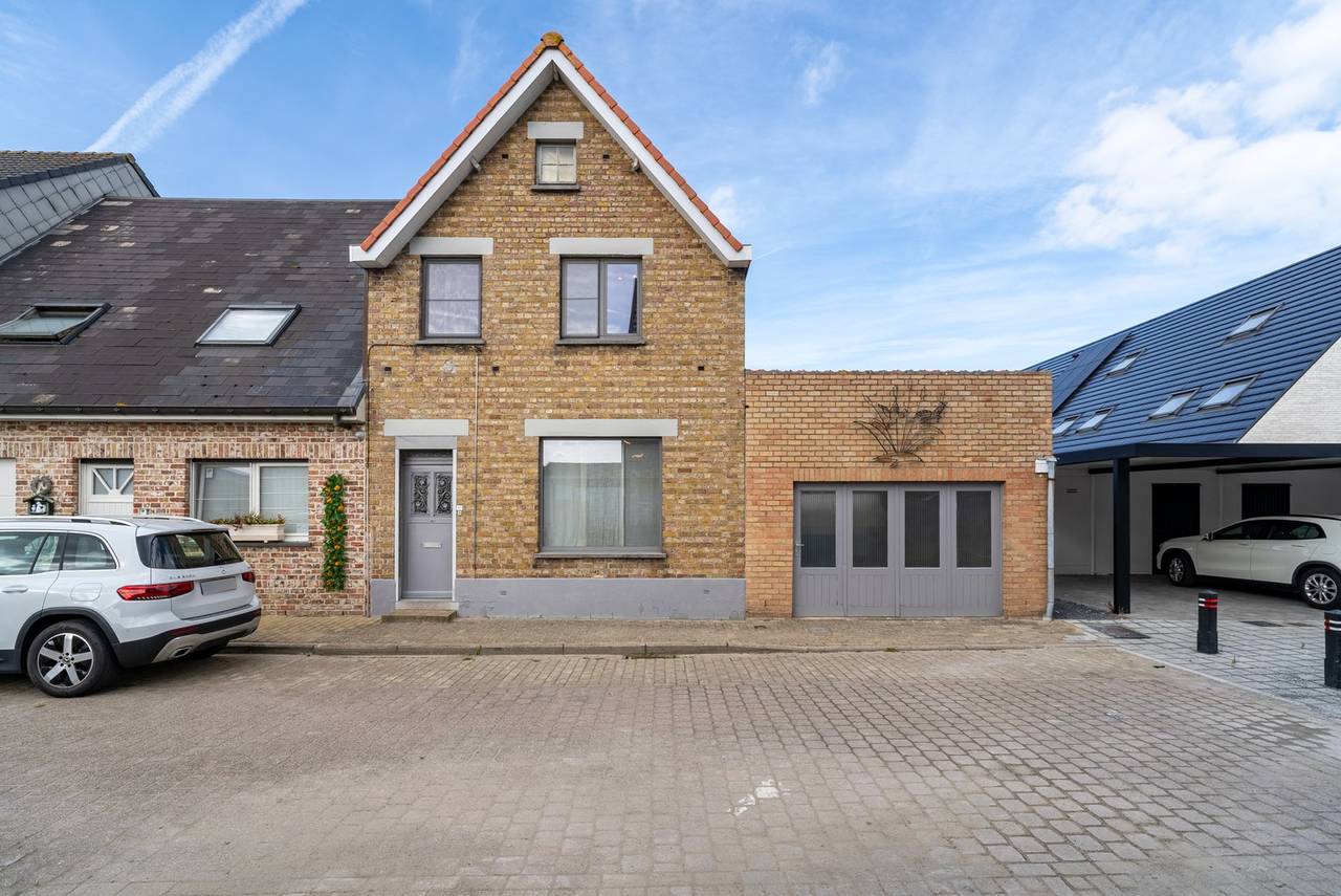 Huis te huur in Veurne met 3 slaapkamers